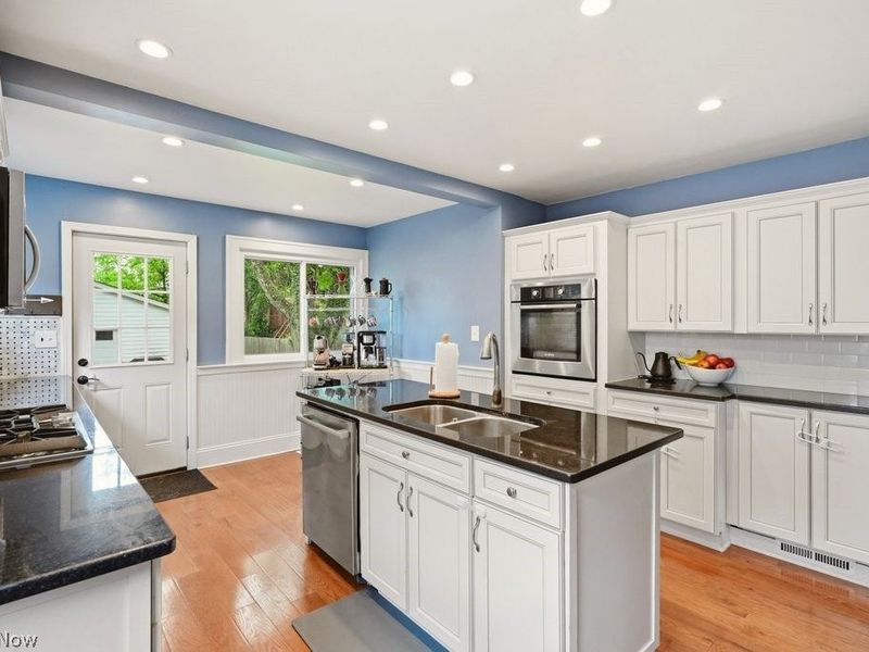 608 Chestnut Boulevard, Cuyahoga Falls, OH 44221 Photo 15
