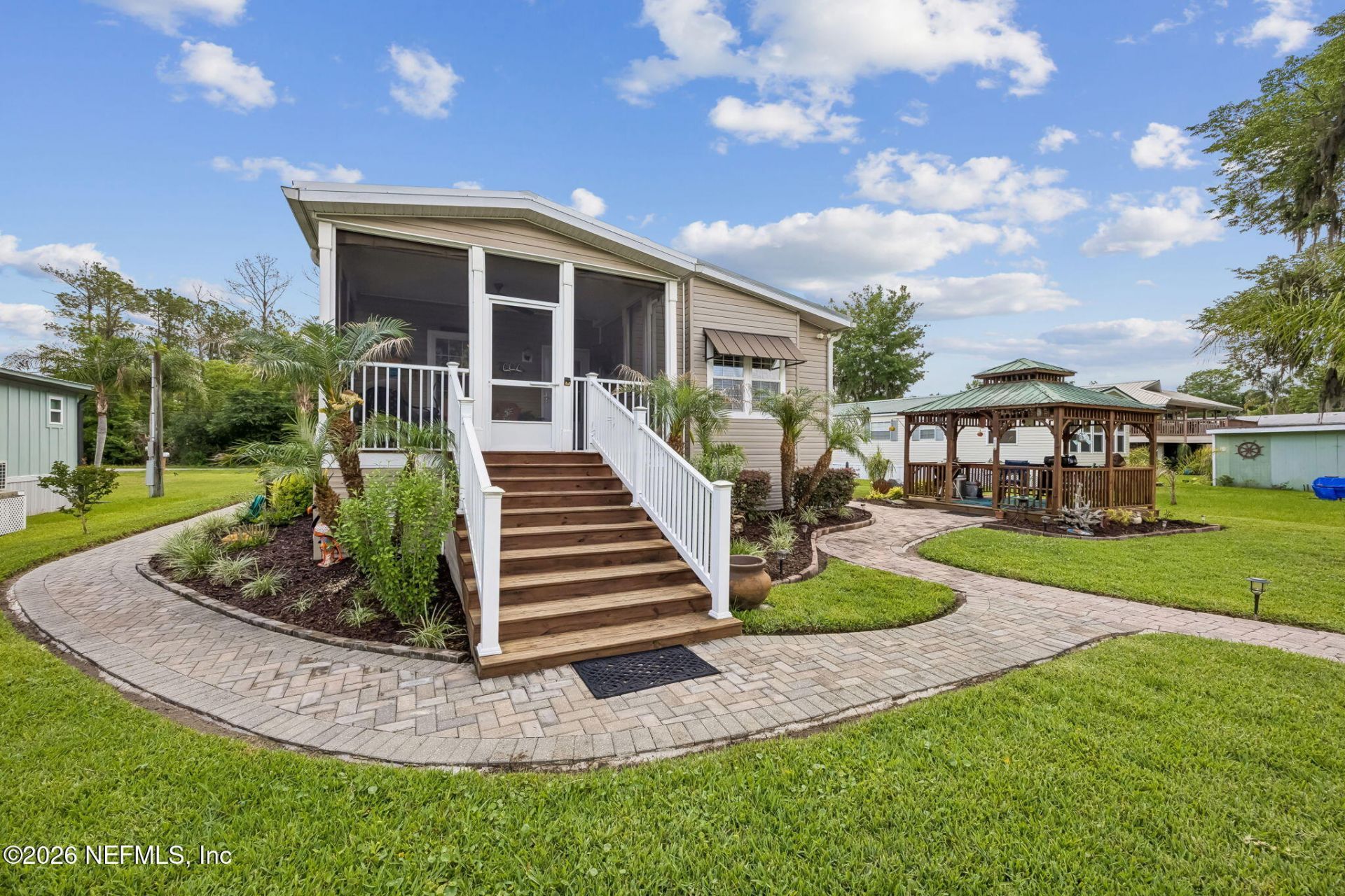 329 Paradise Circle, Satsuma, FL 32189 Photo