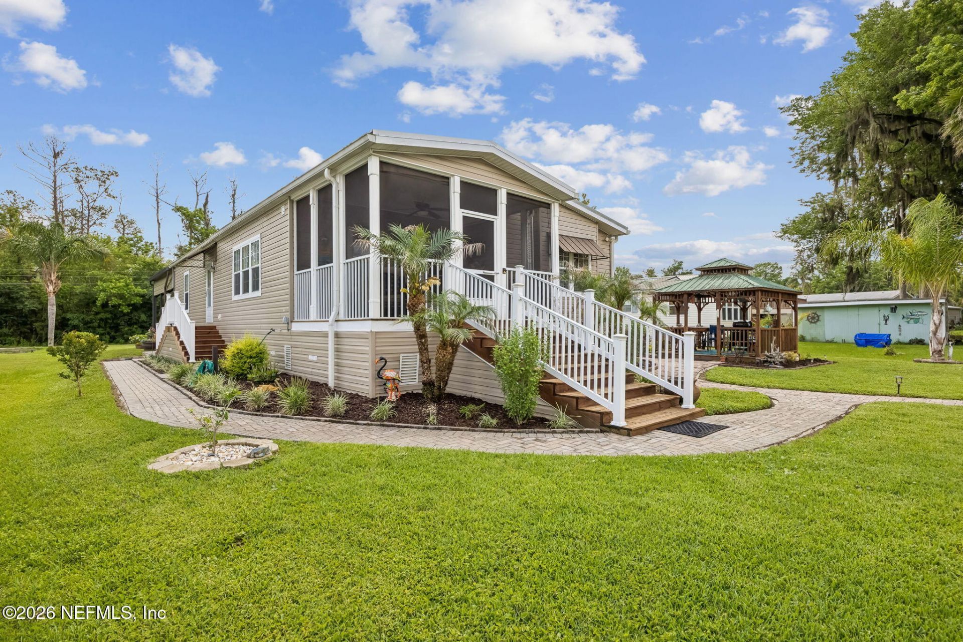 329 Paradise Circle, Satsuma, FL 32189 Photo