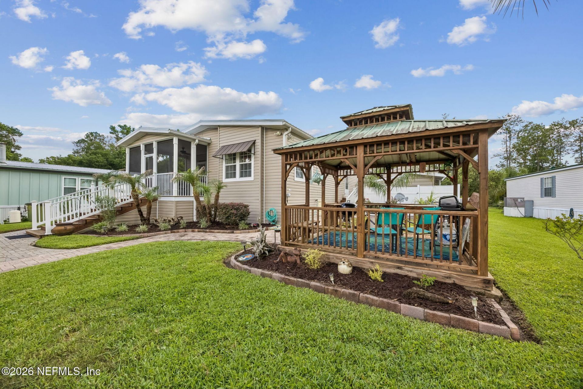329 Paradise Circle, Satsuma, FL 32189 Photo