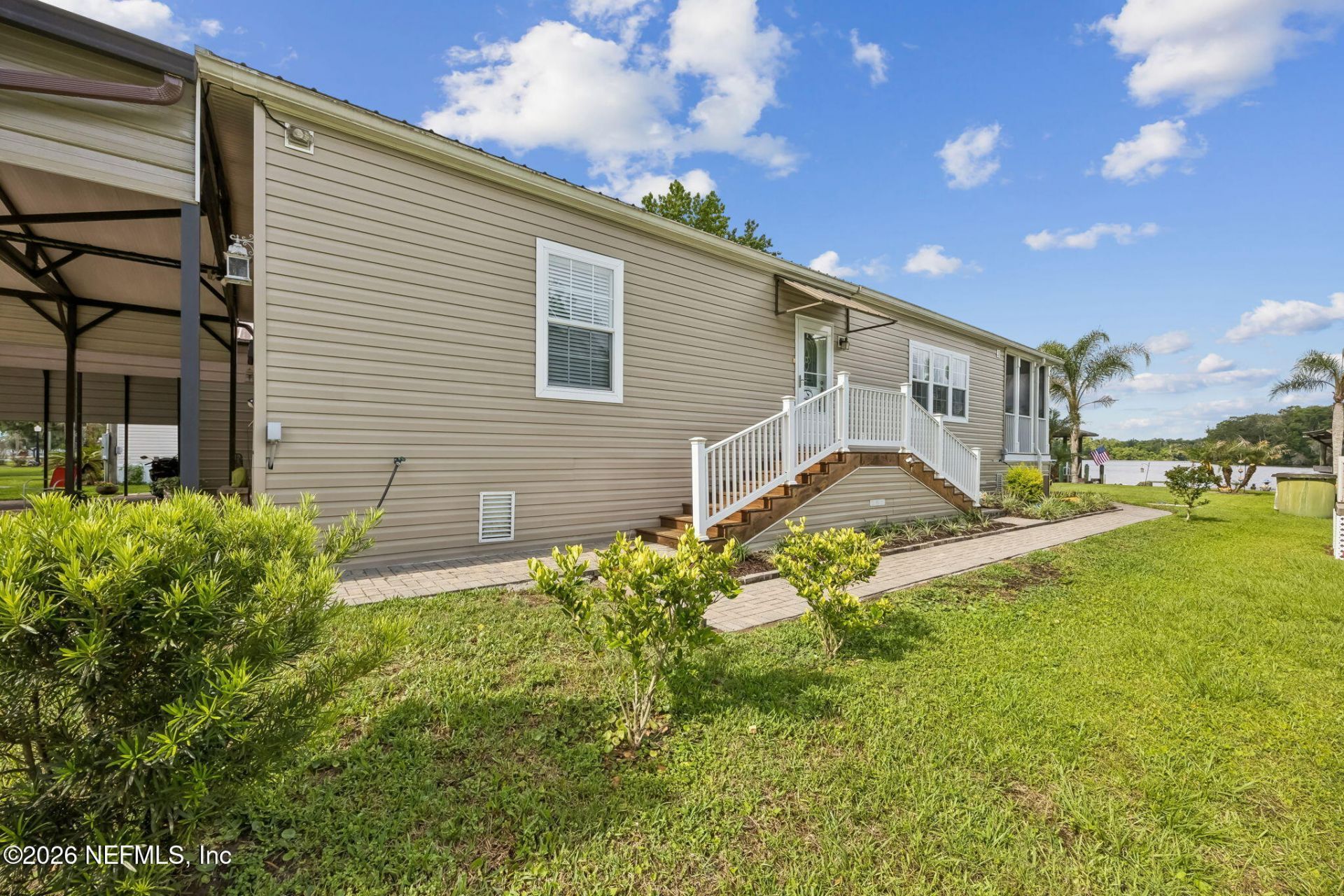 329 Paradise Circle, Satsuma, FL 32189 Photo