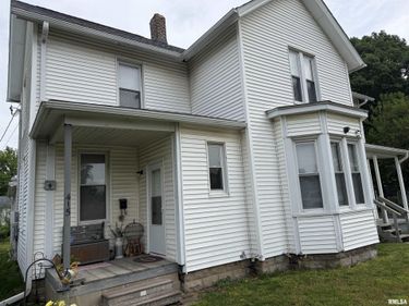 415 WILLOW Street, Pekin, IL 61554
