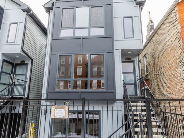 2307 W 19th Street, Unit 3, Chicago, IL 60608