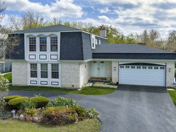 1255 Laurel Avenue , Deerfield, IL 60015