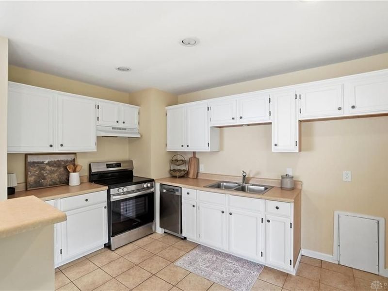 5380 Roxford Drive, Dayton, OH 45432 Photo 8