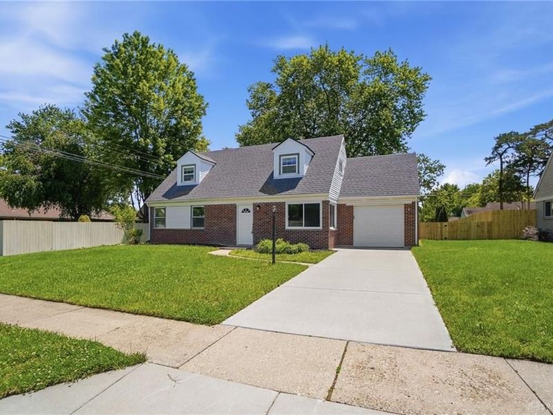 976 Kenosha Road, Kettering, OH 45429 Photo 2