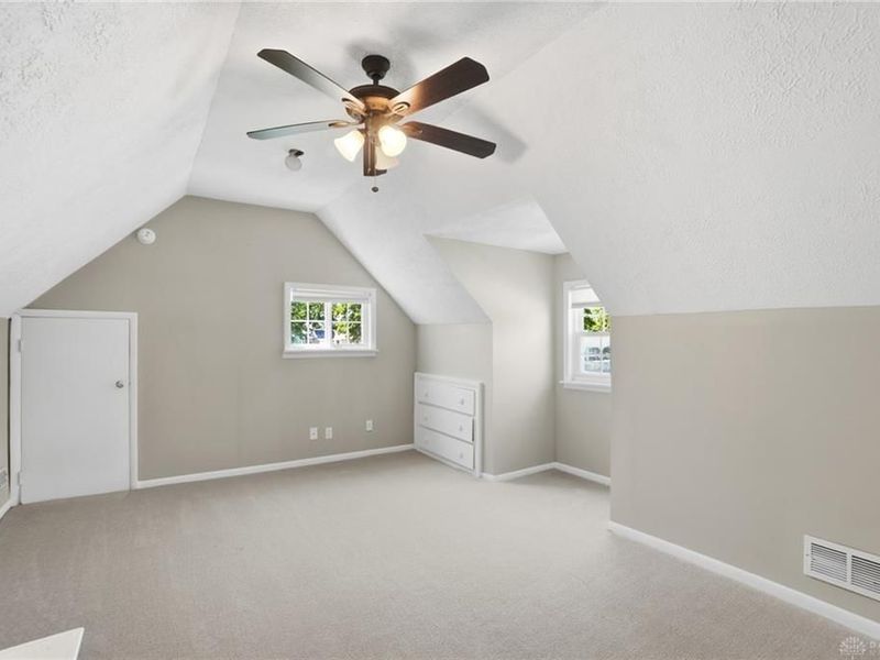 976 Kenosha Road, Kettering, OH 45429 Photo 21