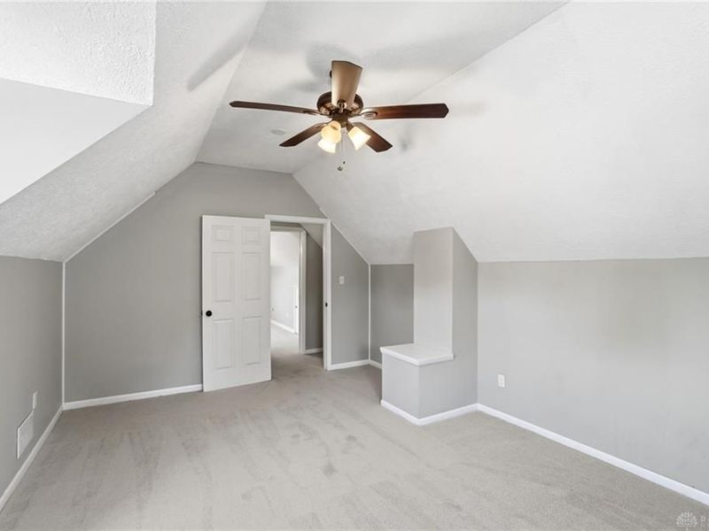 976 Kenosha Road, Kettering, OH 45429 Photo 22