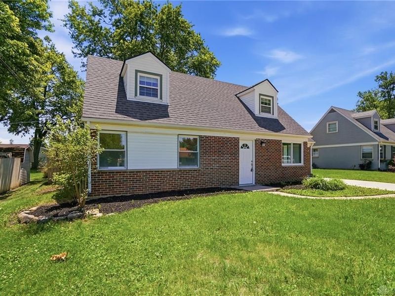 976 Kenosha Road, Kettering, OH 45429 Photo 3