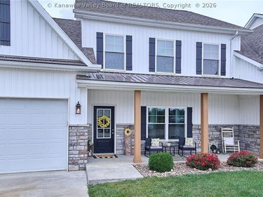 285 Steve Circle, Hurricane, WV 25526