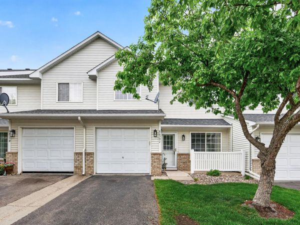 8639 Quarry Ridge Lane, Unit I, Woodbury, MN 55125