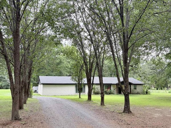 27 Pine Valley Road, Bigelow, AR 72016