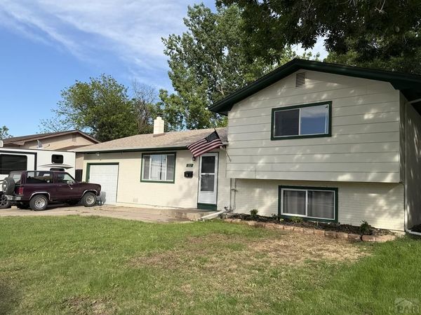 122 Deauville Lane, Pueblo, CO 81005