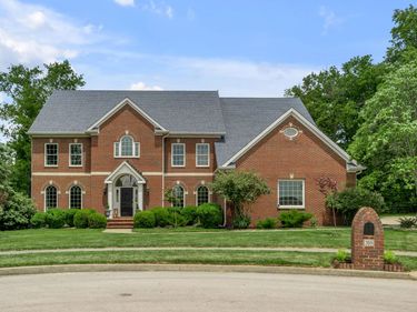 310 Ironwood Circle, Paris, KY 40361