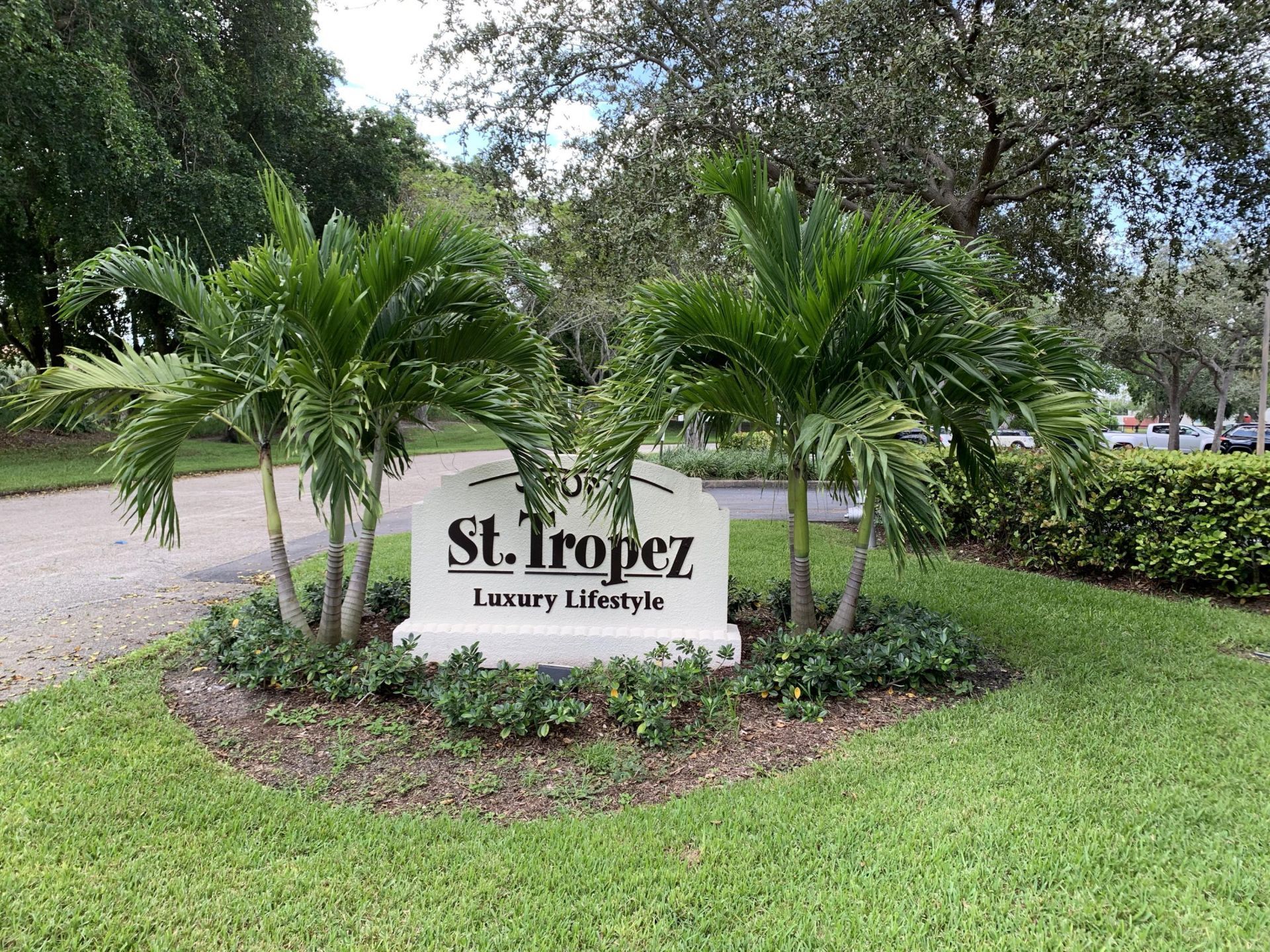 2105 Lavers Circle, Unit 407, Delray Beach, FL 33444 Photo