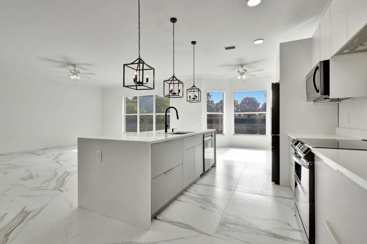 9334 Madewood Court, Royal Palm Beach, FL 33411 Photo