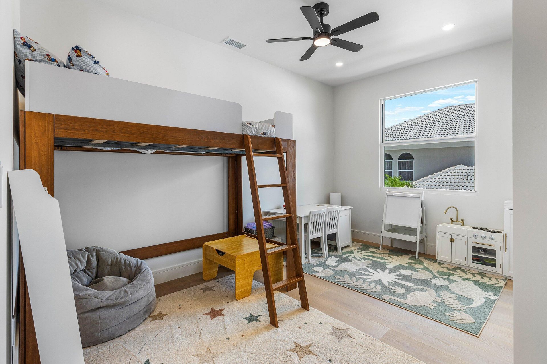 9701 Spray Drive, West Palm Beach, FL 33411 Photo