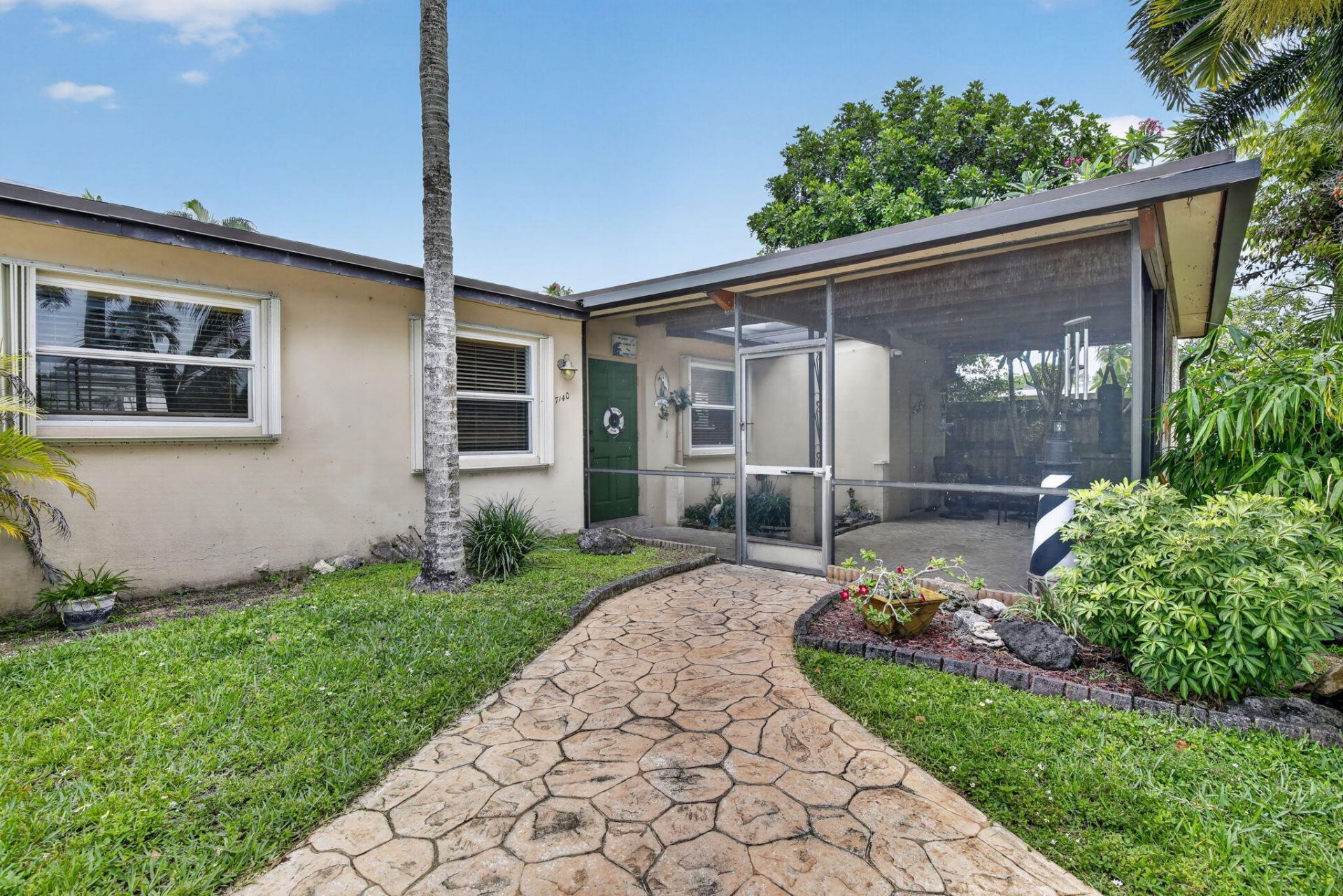 7140 Meade Street, Hollywood, FL 33024 Photo