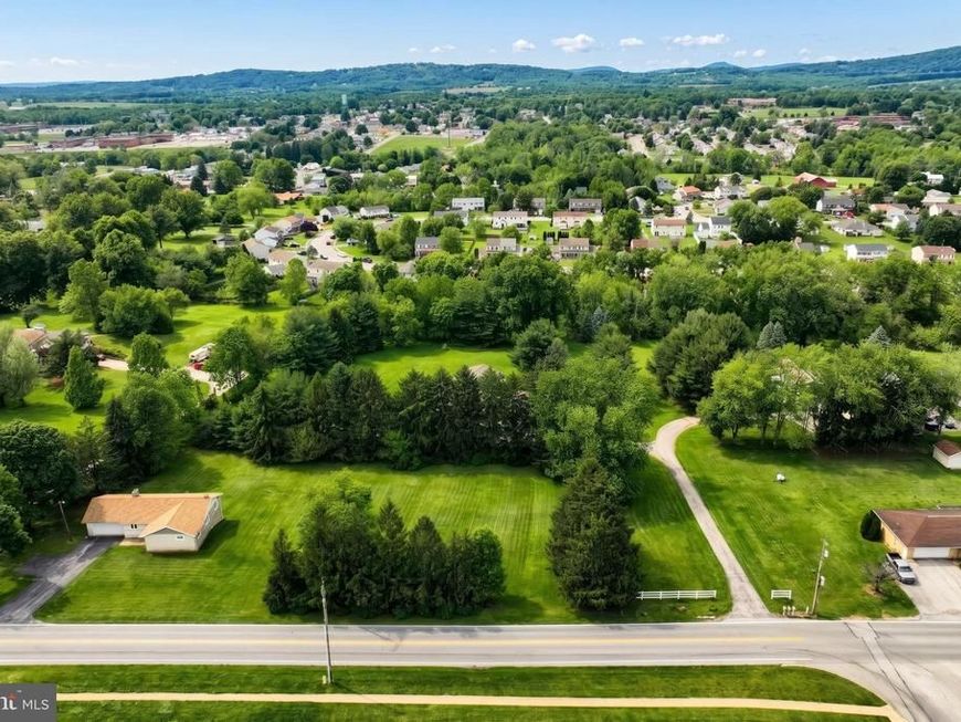 2069 Palomino Road , Dover, PA 17315 Main Photo