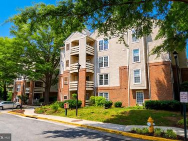 240 S REYNOLDS STREET S , Unit 113, ALEXANDRIA, VA 22304