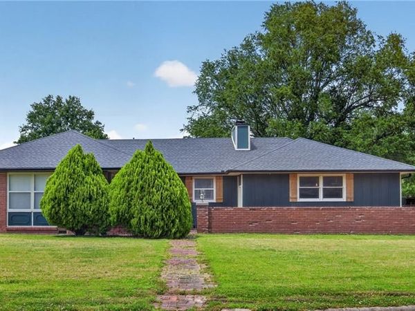 504 Sunset Circle, Columbus, KS 66725