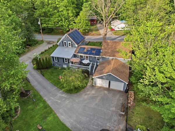 53 Sandown Road, Fremont, NH 03044