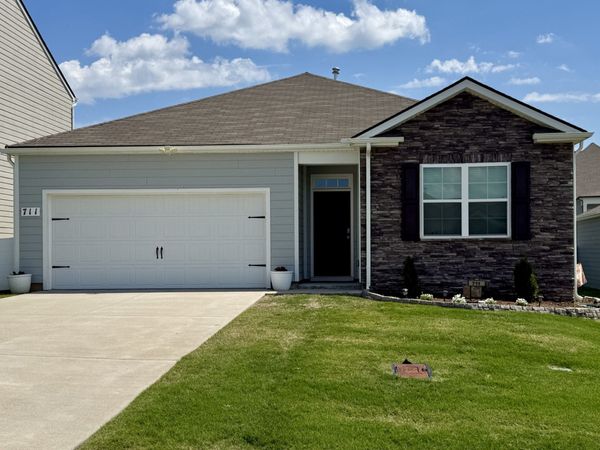 711 Pintail Pt , Lebanon, TN 37090