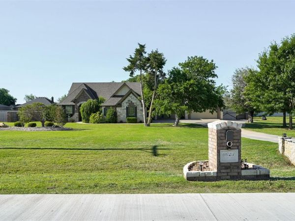 6623 NE Watts Road, Elgin, OK 73538