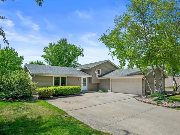 16005 W Allison DRIVE, New Berlin, WI 53151