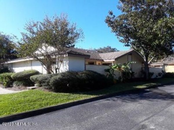 1503 CHALLENGER Court, Unit 1503, Jacksonville, FL 32233