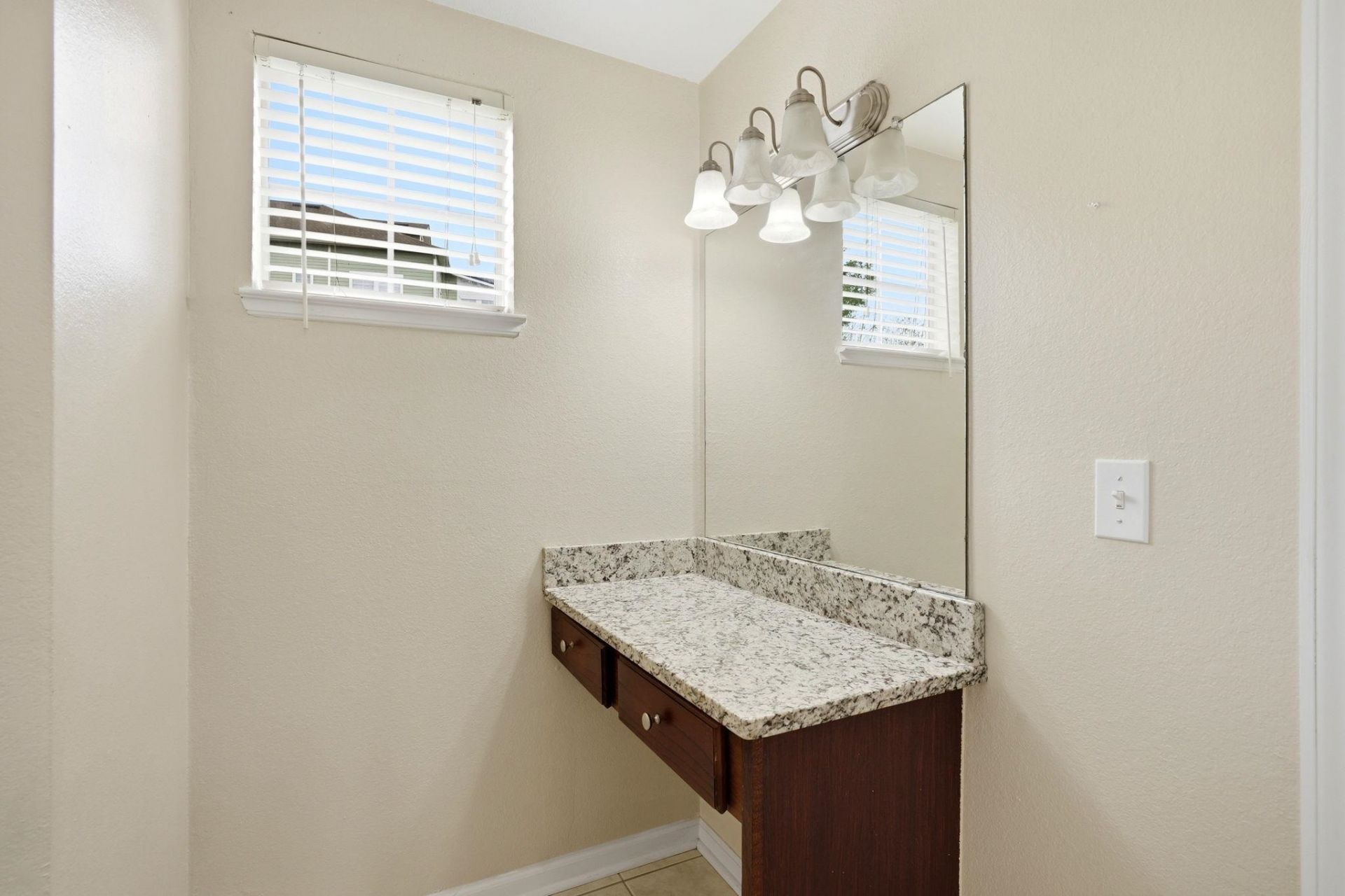 2801 Chancellorsville Drive, Unit 117, Tallahassee, FL 32312 Photo