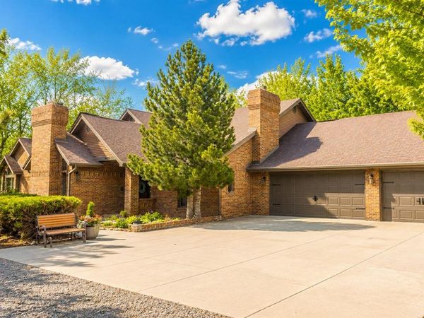 14656 W 56th Drive, Arvada, CO 80002