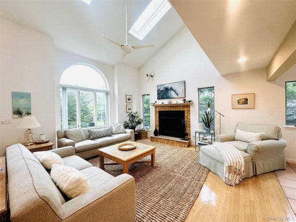 40 Hilltop Road , Southampton, NY 11968