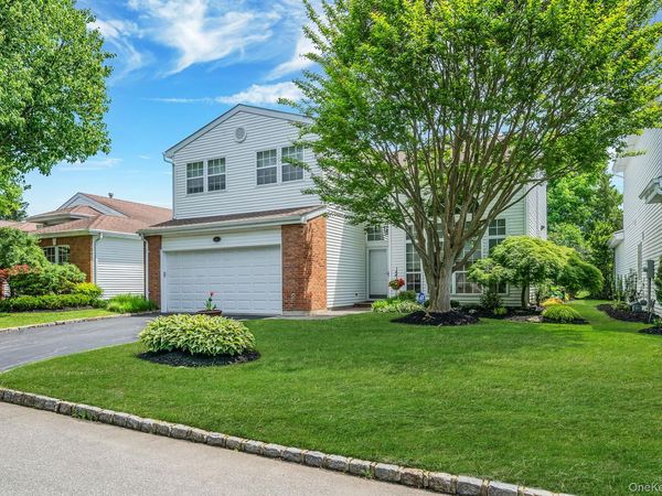 15 Hamlet Drive , Commack, NY 11725