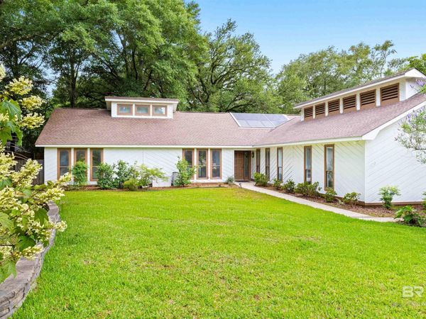 1620 Woodridge Court, Mobile, AL 36695
