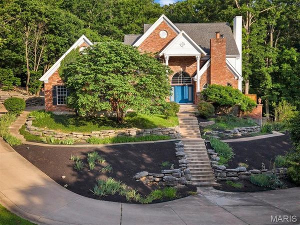 144 Cherokee Court, Pacific, MO 63069