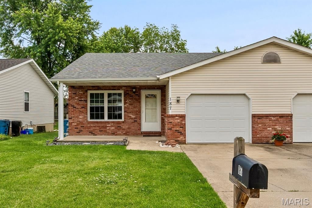 187 Northview Drive, Highland, IL 62249 Main Photo