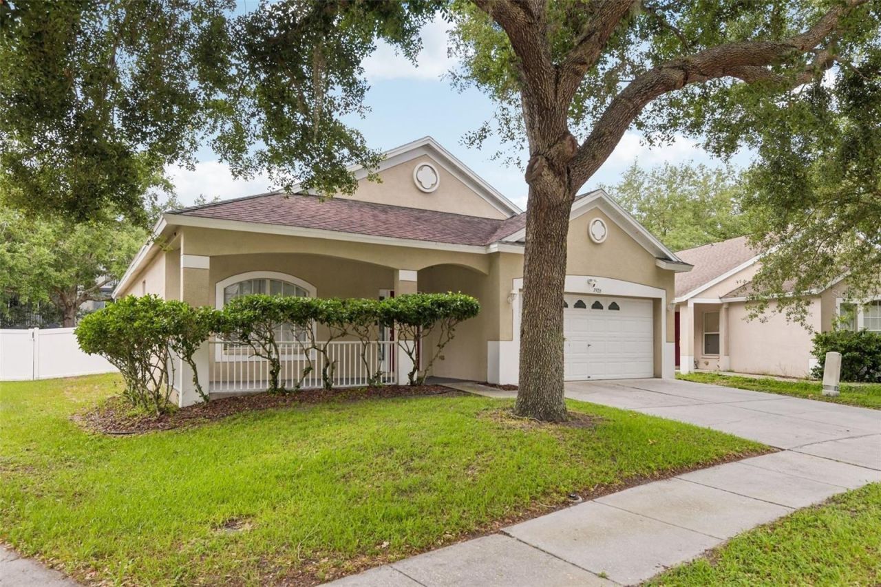 7926 Terrace Ridge Drive , Temple Terrace, FL 33637 Photo