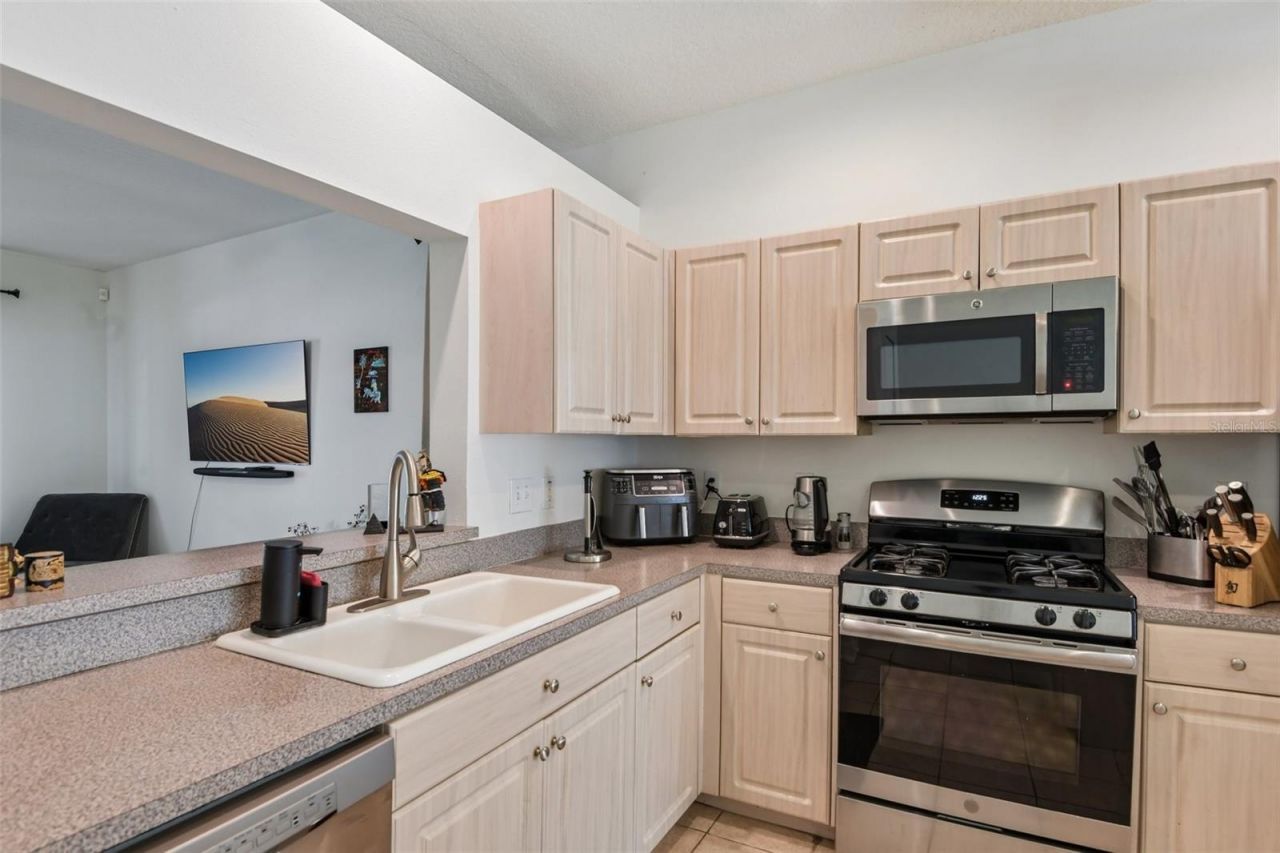 7926 Terrace Ridge Drive , Temple Terrace, FL 33637 Photo