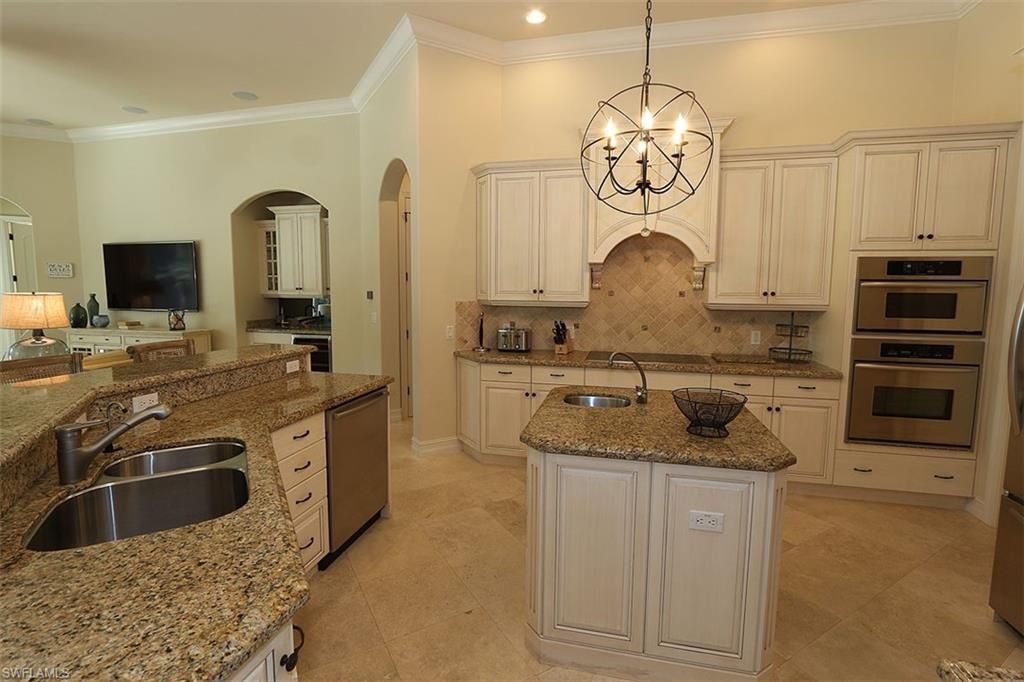 1824 Crayton Rd , Naples, FL 34102 Photo