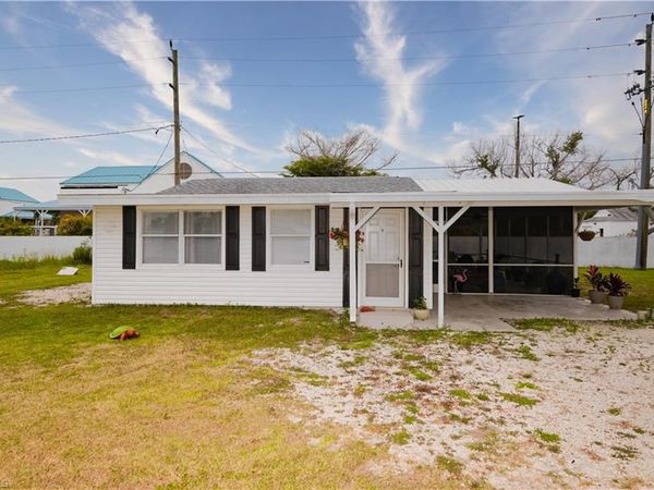 16820 Banyon DR , FORT MYERS, FL 33908