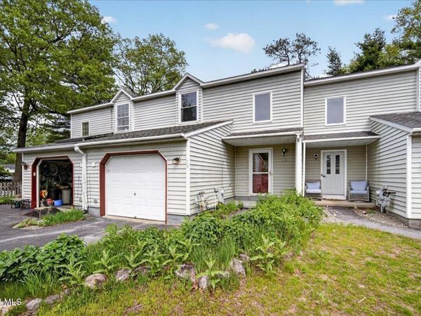 10 Deer Run Drive, Ballston Spa, NY 12020