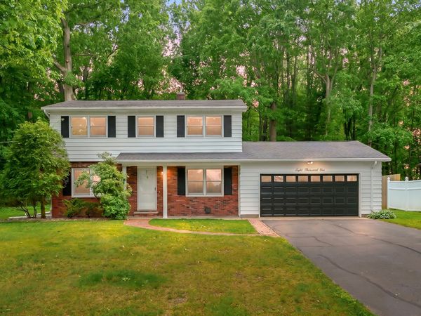 8001 Greenfield Shores Drive, Scotts, MI 49088
