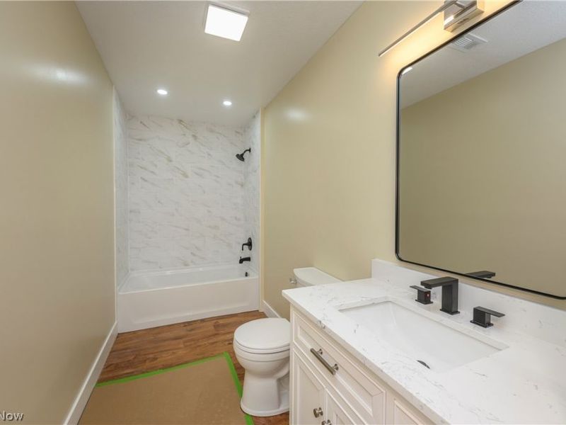 1545 Roanoke Avenue, Uhrichsville, OH 44683 Photo 17