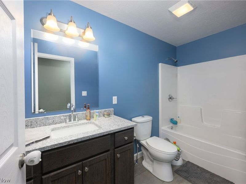 10952 Madlyn Street NE, Bolivar, OH 44612 Photo 14