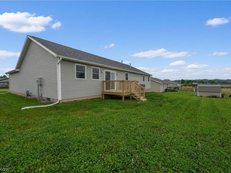 10952 Madlyn Street NE, Bolivar, OH 44612 Photo 3