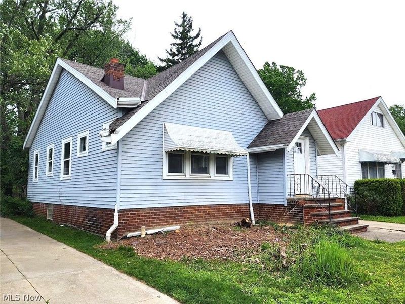 19381 Pasnow Avenue, Euclid, OH 44119 Photo 2