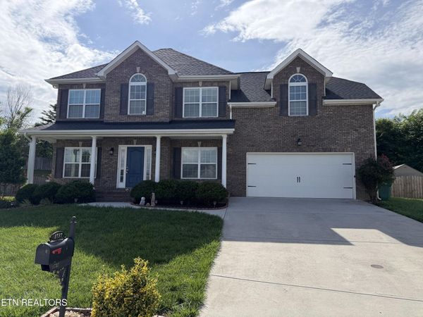 1737 Golden Nugget Lane, Knoxville, TN 37932