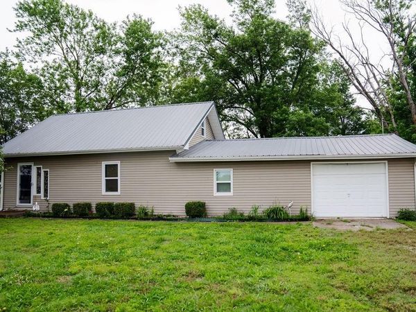 401 S Gartner Avenue, Altamont, KS 67330