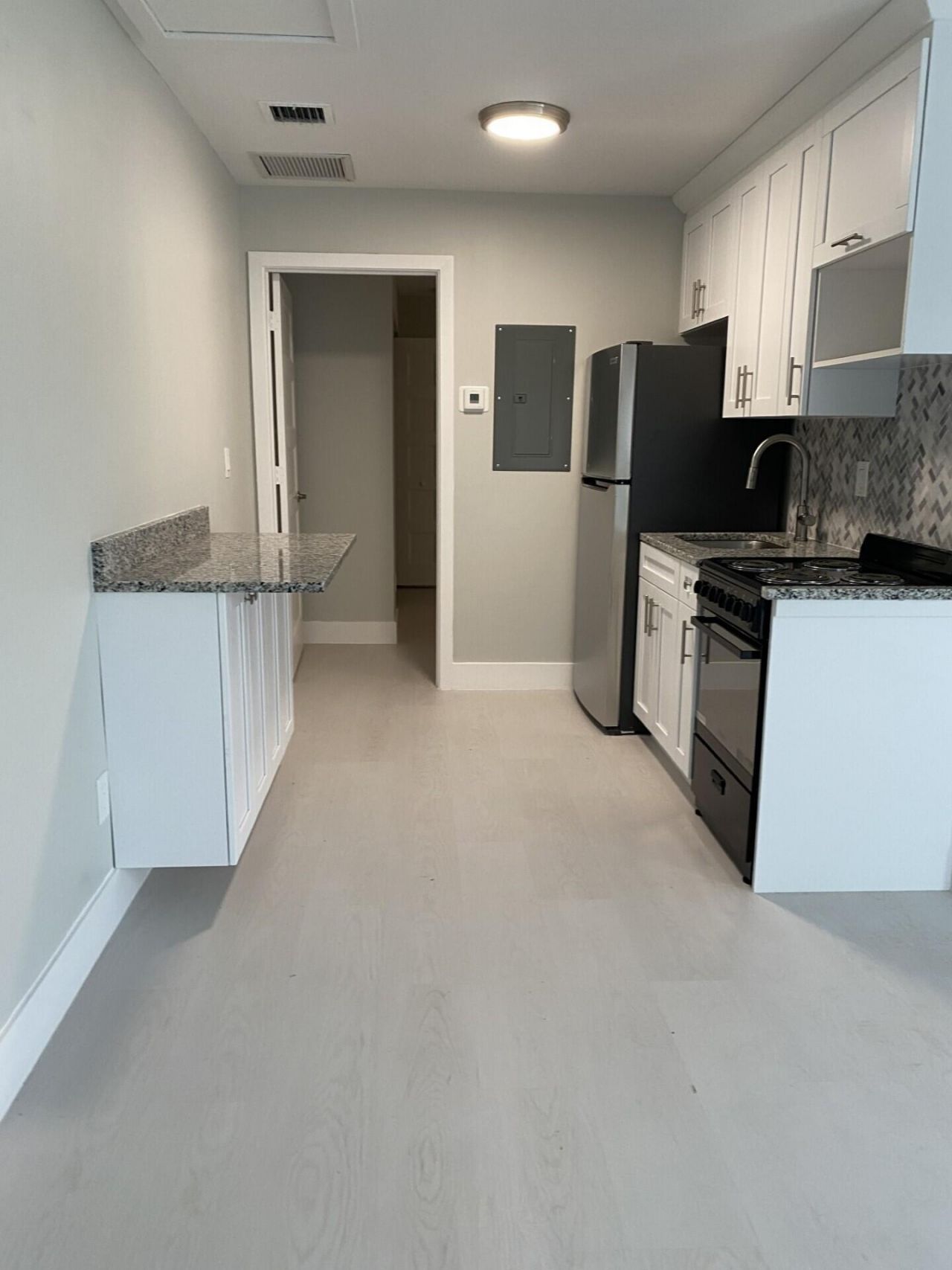 3901 Gulfstream Road, Unit 2 B, Lake Worth Beach, FL 33461 Photo
